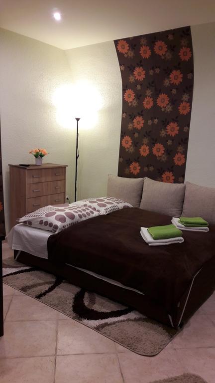 Relax Apartman Eger Ngoại thất bức ảnh